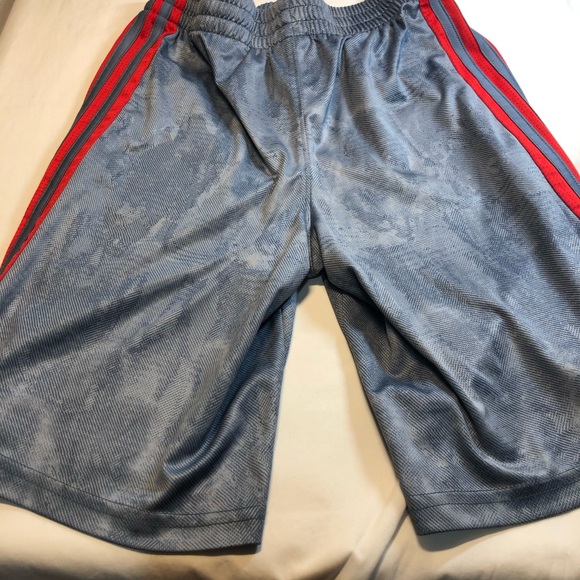 Adidas Youth Med Shorts with drawstring & Pockets - Picture 9 of 12